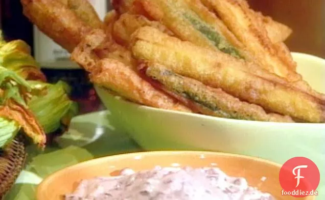 Knusprige Zucchini-Sticks mit Oliven-Dip