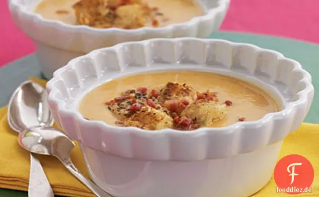 Süßkartoffelsuppe mit Pancetta-Rosmarin-Croutons