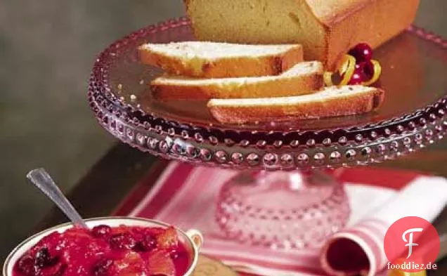 Ingwer Pfund Kuchen mit glasierten Cranberry Ambrosia