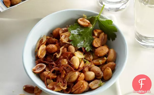 Gebratene Erdnüsse mit asiatischen Aromen