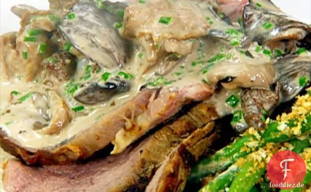 Rotwein und Wildpilzsauce