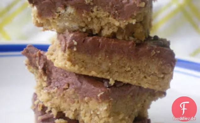 Erdnussbutter Toffee bröckelt mit geschmolzener Schokolade Buttercreme