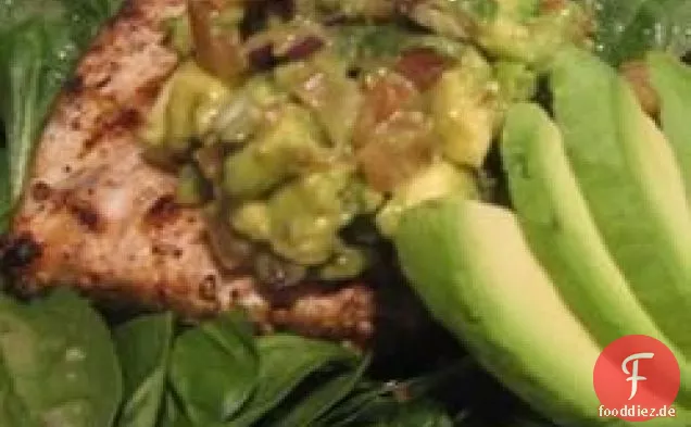 Gegrillter Schwertfisch mit Koriander-Kreuzkümmel-Kruste und Avocado-Relish