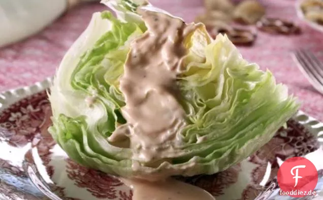 Trisha's Wedge Salat mit Thousand Island Dressing