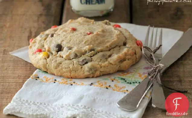 Erdnussbutter Reeses Stücke Riesen-Cookie Für Einen