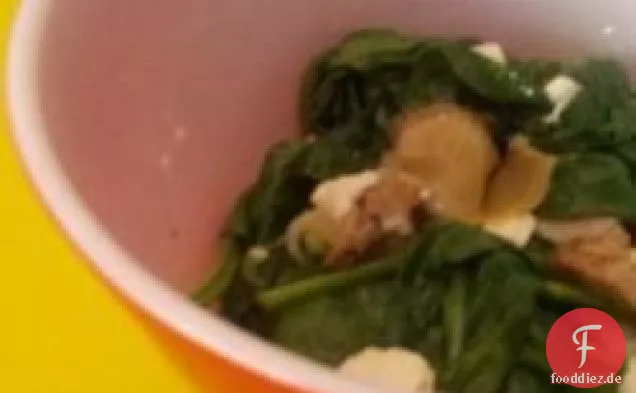 Heißer Spinat-Artischocken-Salat