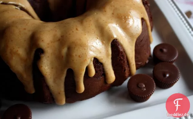 Schokolade Erdnussbutter Bundt Kuchen