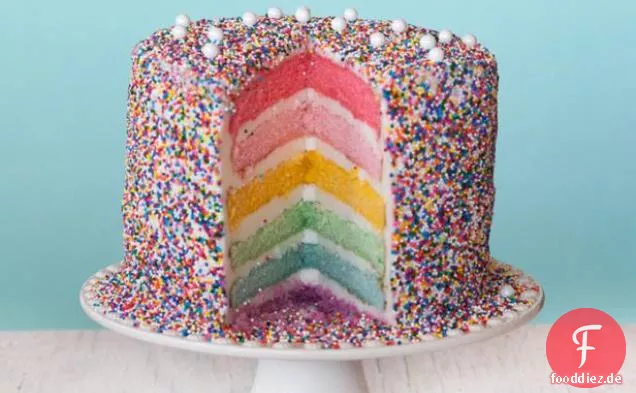 Regenbogen-Schicht-Kuchen