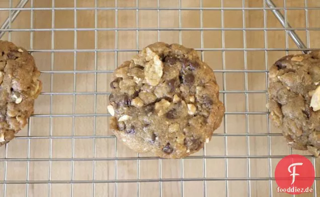 Sweet & Salty Chocolate Chip Cookies mit Kartoffelchips & Erdnüssen