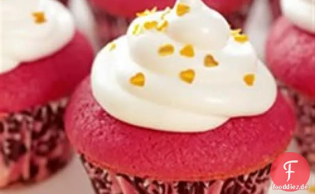 Mini-Cupcakes aus rotem Samt mit italienischem Baiser-Zuckerguss