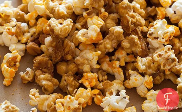 Cheddar-Und Karamell-Popcorn-Mix