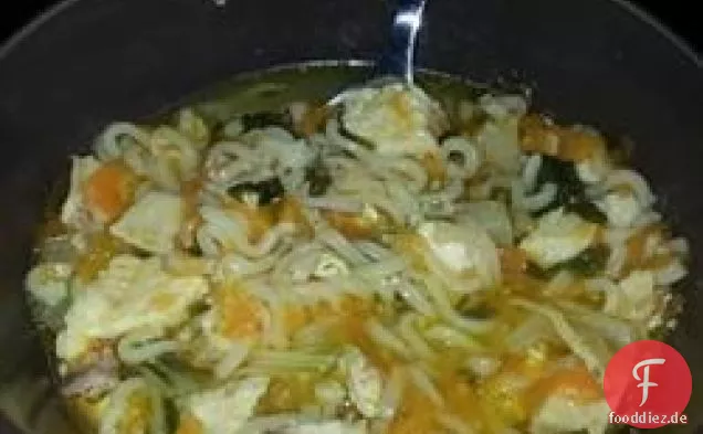Angelas orientalische Hühnernudelsuppe