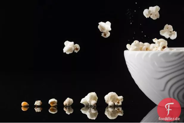 Süßer und knuspriger Popcorn-Snack-Mix