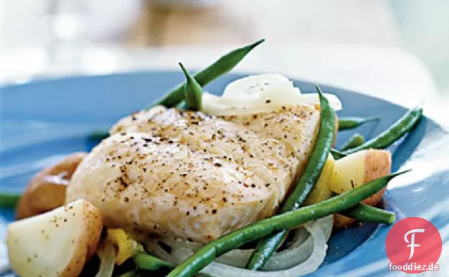 Heilbutt en Papillote mit Kartoffeln, Grünen Bohnen und Süßen Zwiebeln