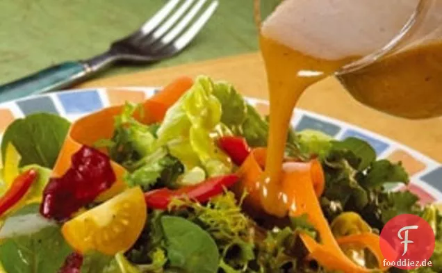 Pikante Erdnuss-Salat Dressing -