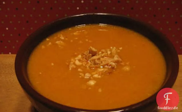 Erdnuss-, Yam- und Chipotle-Suppe
