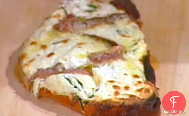 Neapolitanische Toasts (Crostini Napoletani)