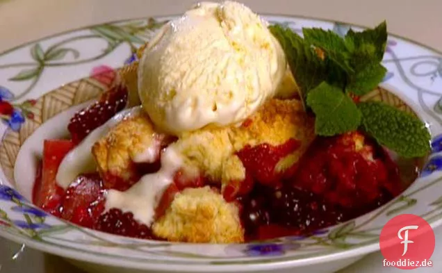 Sommer Berry Cobbler