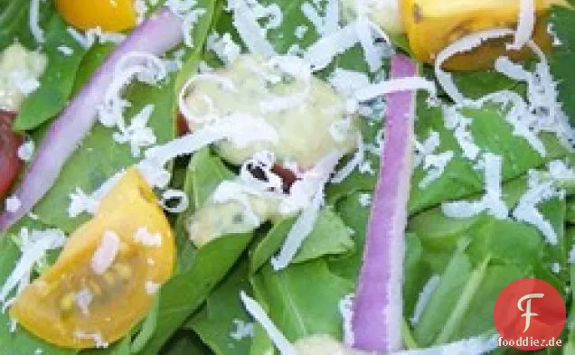 Rucola-Salat mit Avocado-Zitrus-Vinaigrette