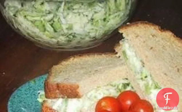 Zucchini-Gurken-Salat