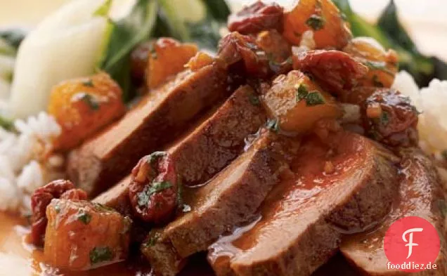Entenbrust mit Ananas-Kirsch-Chutney