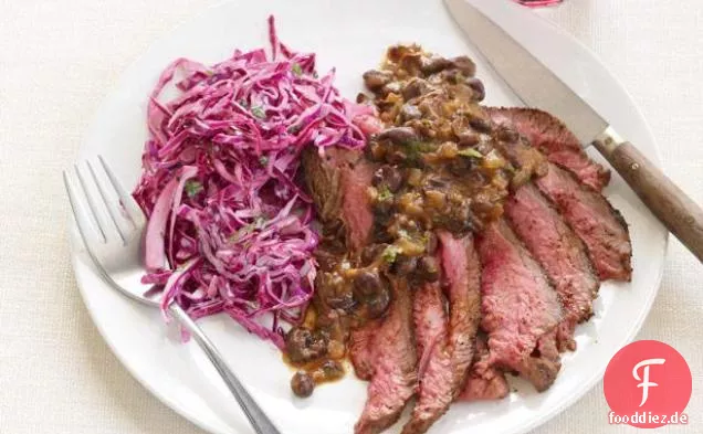 Flank Steak mit schwarzen Bohnen und Krautsalat