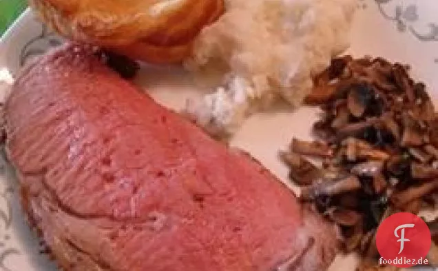 Prime Rib Au Jus mit Yorkshire Pudding