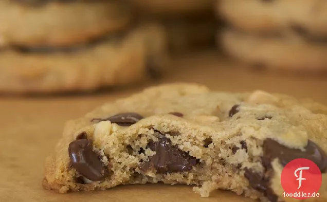 Chunky Erdnuss, Schokolade und Zimt Cookies