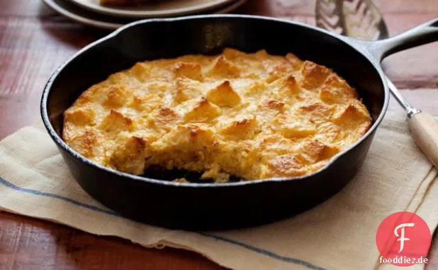 Süßer Maisbrot-Pudding