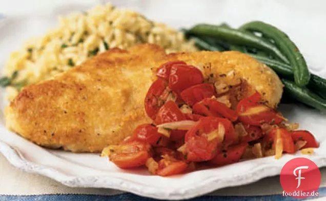 Parmesan-Hähnchen-Paillards mit Kirschtomatensauce