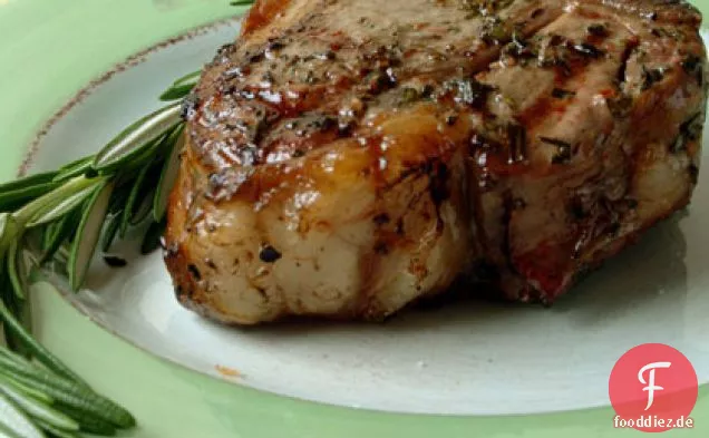 Rosmarin gegrillte Lammkoteletts