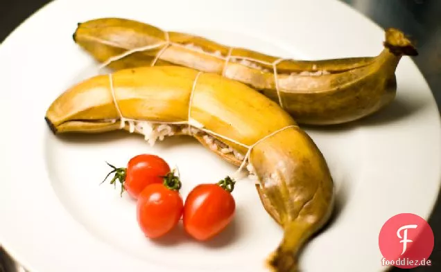 Bananenschale gedünstetes Schweinefleisch und Reis