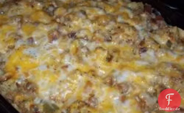 Auflauf mit Hühnchen, Füllung und grünen Bohnen
