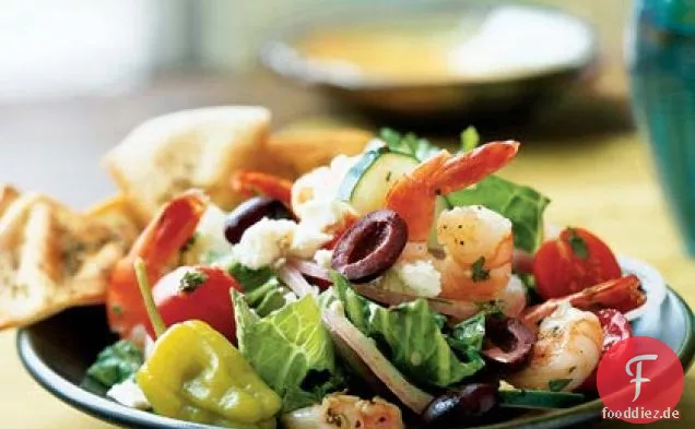 Griechischer Salat mit Garnelen