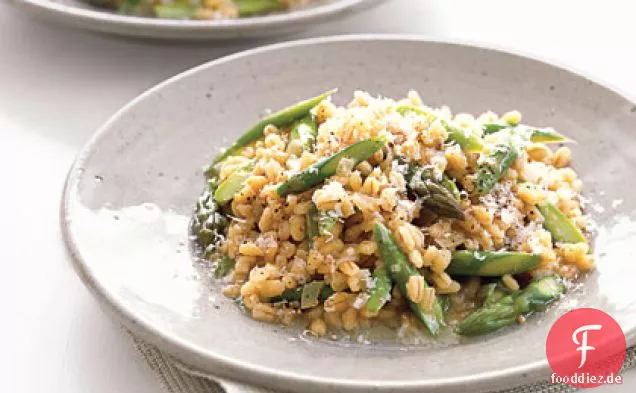Gerstenrisotto mit Spargel und Parmesan