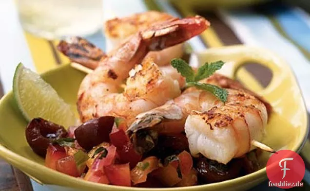 Gegrillte Garnelenspieße mit Sommerfruchtsalsa