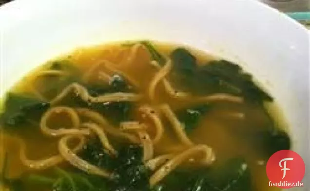 Knoblauchspinatsuppe