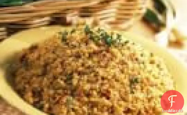 Ofengebackener brauner Reis mit gebratenen Tomaten