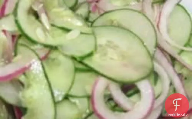 Gurken-Crunch-Salat
