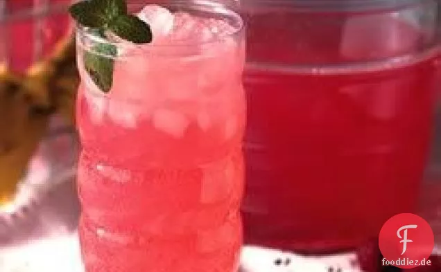 Einfache Himbeerlimonade