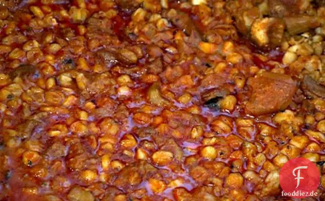 Rindfleischkutteln und Hominy-Eintopf: Posole