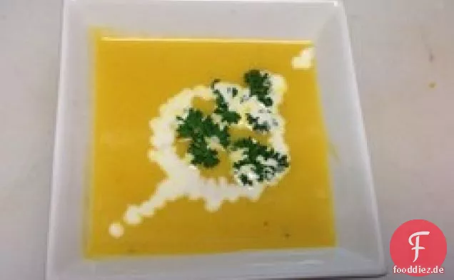 Cremige Kartoffel-Karotten-Lauch-Suppe