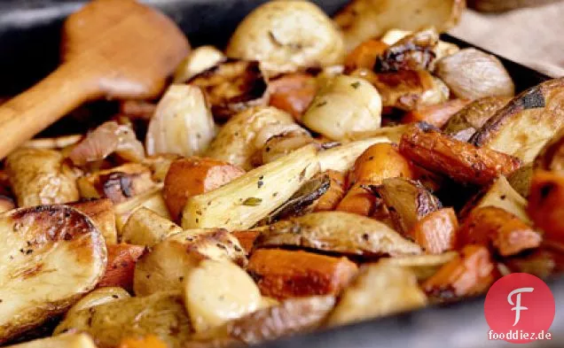 Bratkartoffeln, Pastinaken und Karotten mit Meerrettichsauce