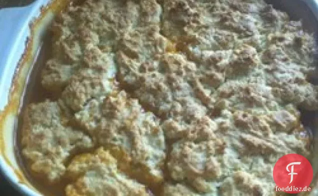 Frischer Aprikosenschuster