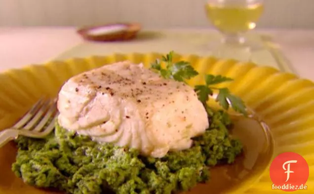 Heilbutt pochiert in Olivenöl mit Brokkoli Rabe Pesto