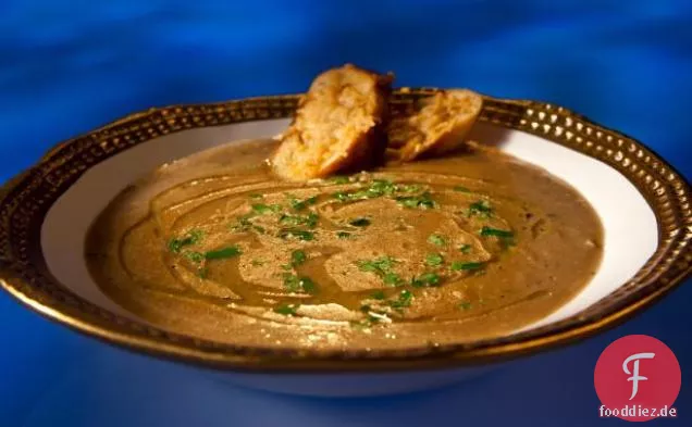 Gebratene Knoblauchsuppe