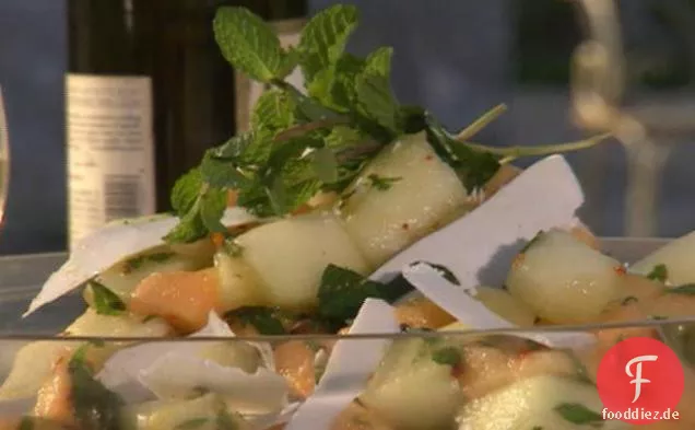 Würziger Melonensalat mit Minze und Ricotta Salata