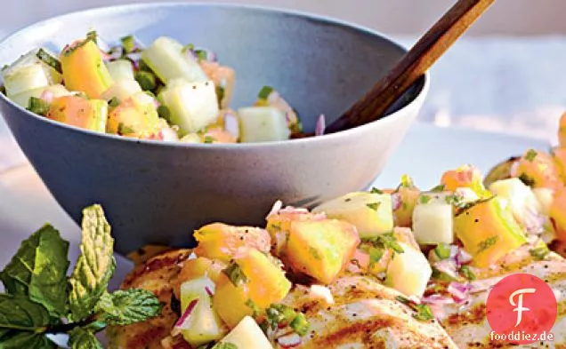 Gegrilltes Hähnchen mit Gurken-Melonen-Salsa