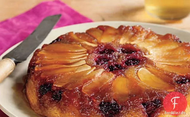 Brombeer-Apfel-Kuchen auf dem Kopf