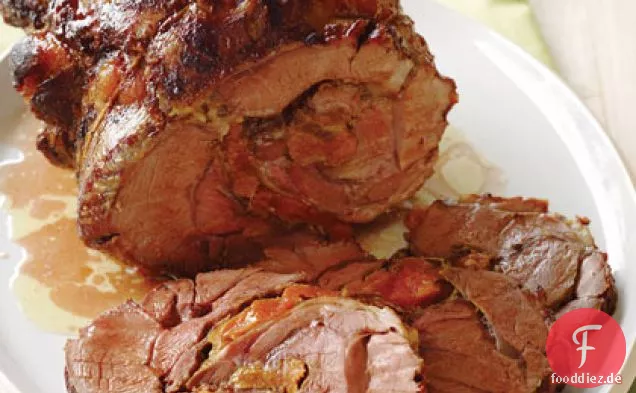 Gegrillte Aprikosen-gefüllte Lammkeule